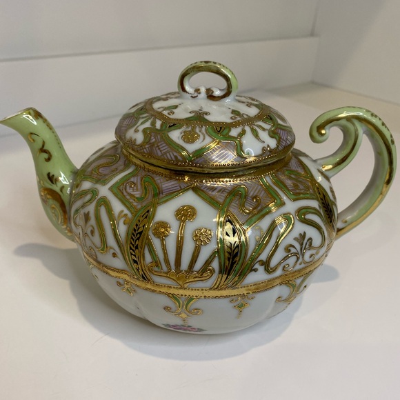 EUC Antique Nippon Hand Painted Moriage Style Teapot Gold Green Pink Black - Picture 2 of 13